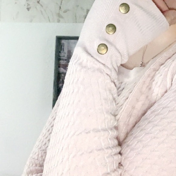 Light pink long sleeved shirt - Picture 3 of 3